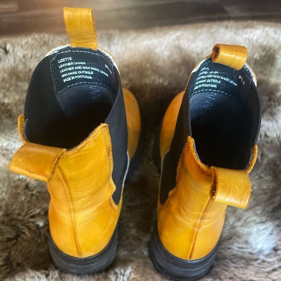 Size 38 Miz Mooz, lug, sole boots. In Ochre - Picture 7 of 7
